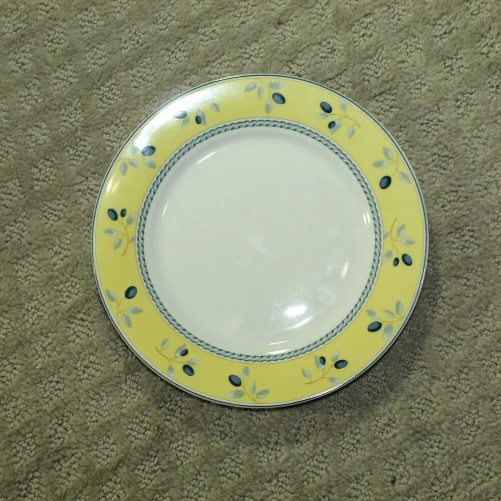 Set of 4 Royal Doulton blueberry 7 5/8